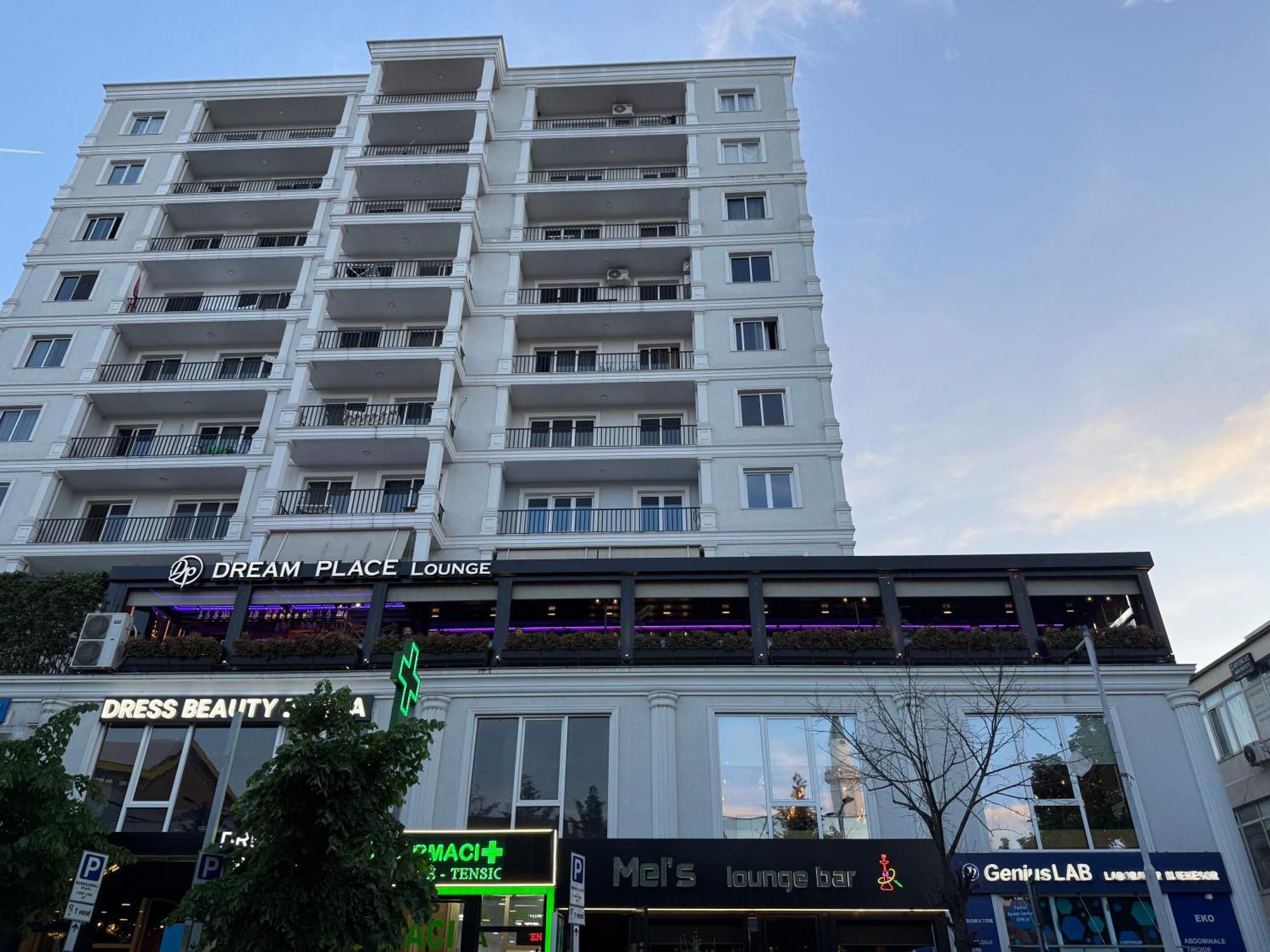 Dream Place Hotel Kamez Екстериор снимка